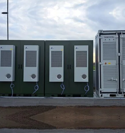 Energy storage with foundation
